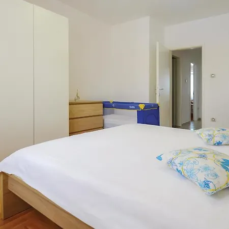 Holiday Labin 38 Tatil Evi
