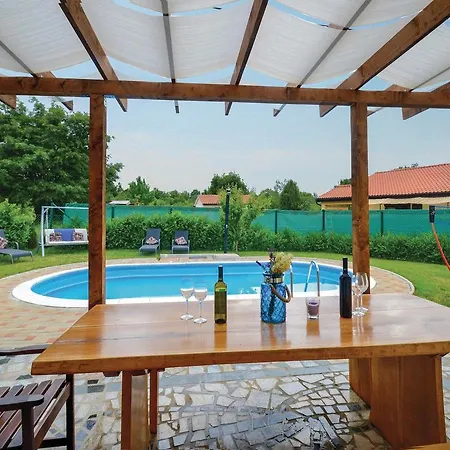 Holiday Labin 38 Tatil Evi